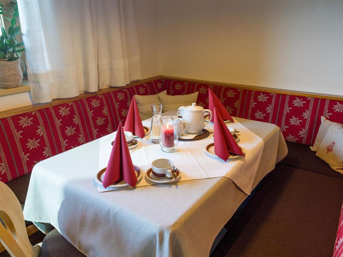 Gaestehaus Hofer Brixen im Thale Ngoại thất bức ảnh
