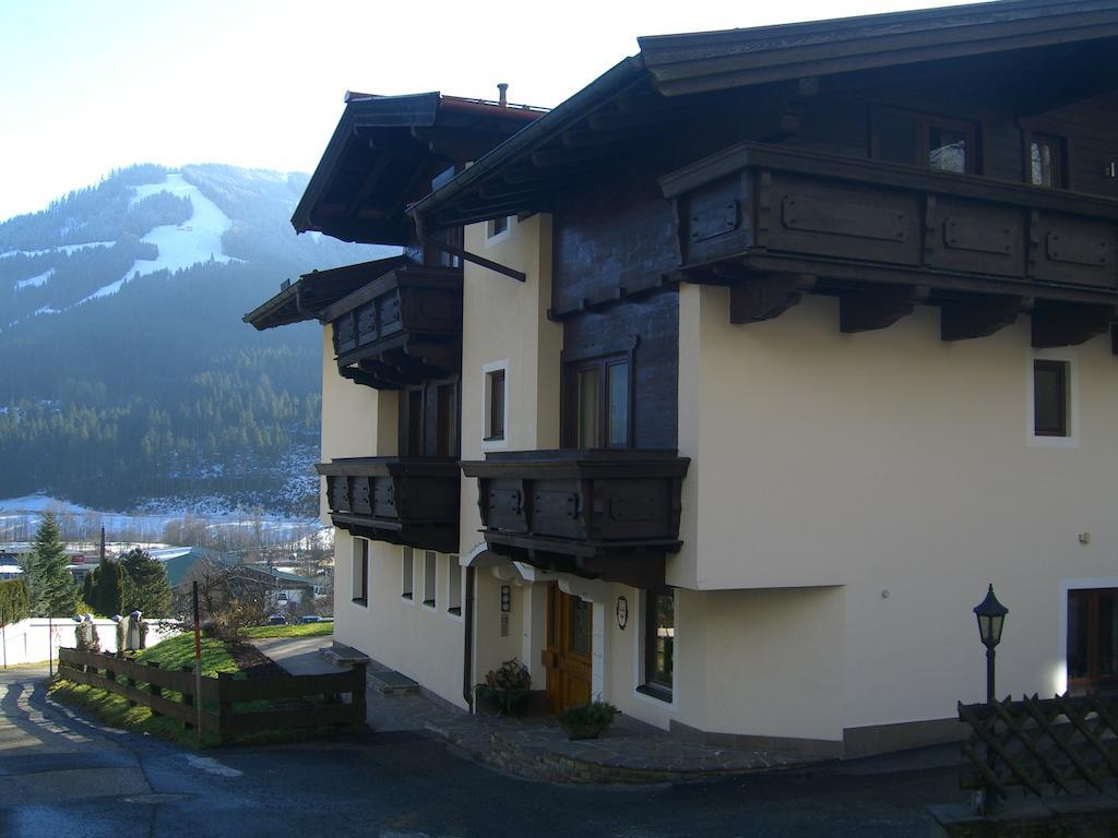 Gaestehaus Hofer Brixen im Thale Ngoại thất bức ảnh