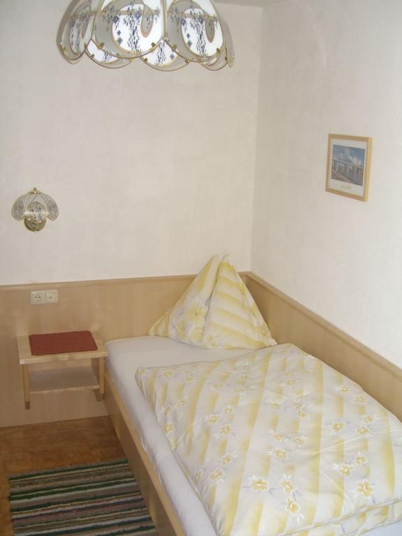 Gaestehaus Hofer Brixen im Thale Phòng bức ảnh